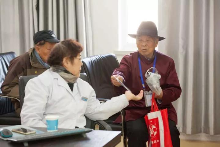 【医生讲座】耳聋耳鸣的危害与防治